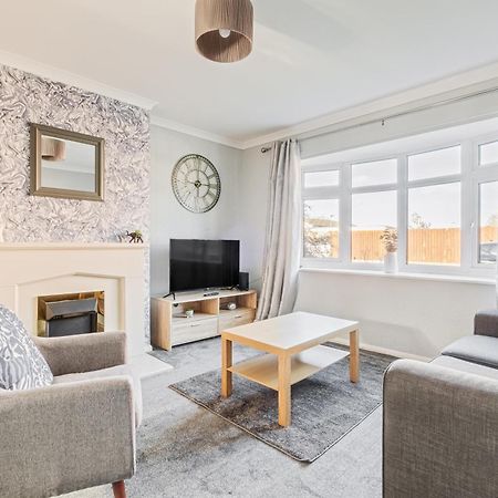 Comfy And Freshly Redecorated Home By Our Home Short Stays Close To Town Centre With Free Parking Bedford Luaran gambar