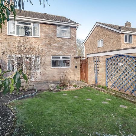 Comfy And Freshly Redecorated Home By Our Home Short Stays Close To Town Centre With Free Parking Bedford Luaran gambar