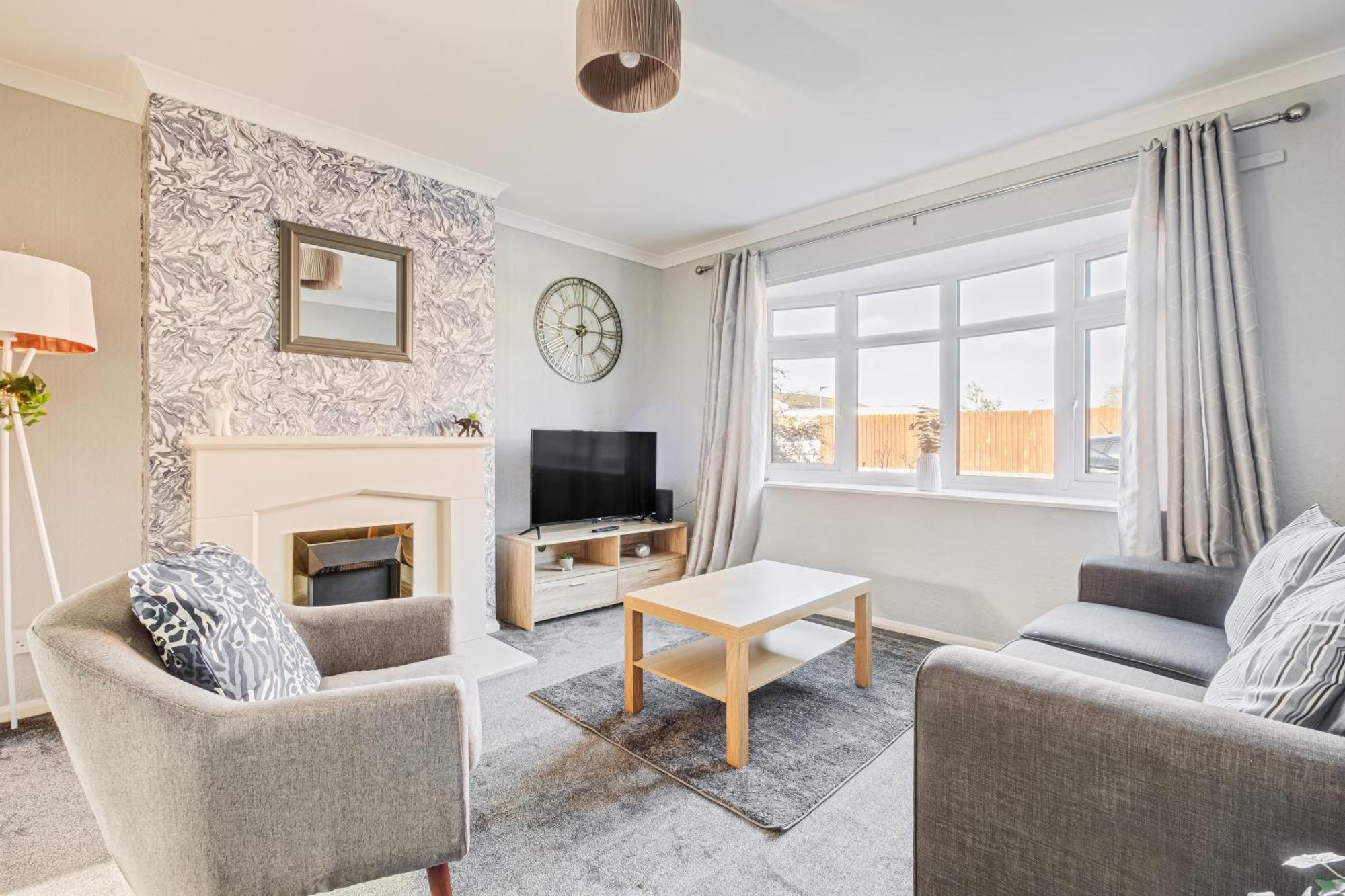 Comfy And Freshly Redecorated Home By Our Home Short Stays Close To Town Centre With Free Parking Bedford Luaran gambar