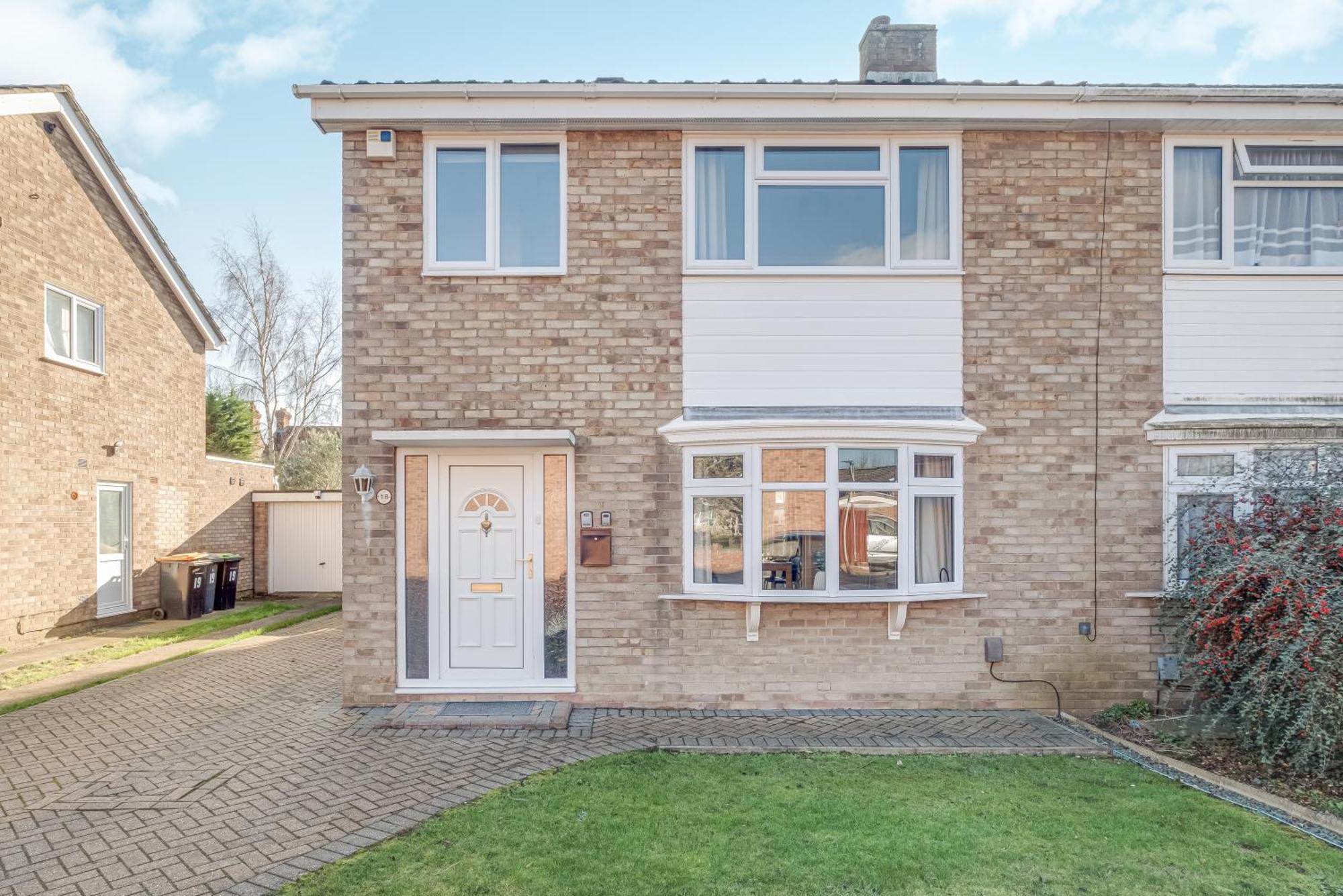 Comfy And Freshly Redecorated Home By Our Home Short Stays Close To Town Centre With Free Parking Bedford Luaran gambar