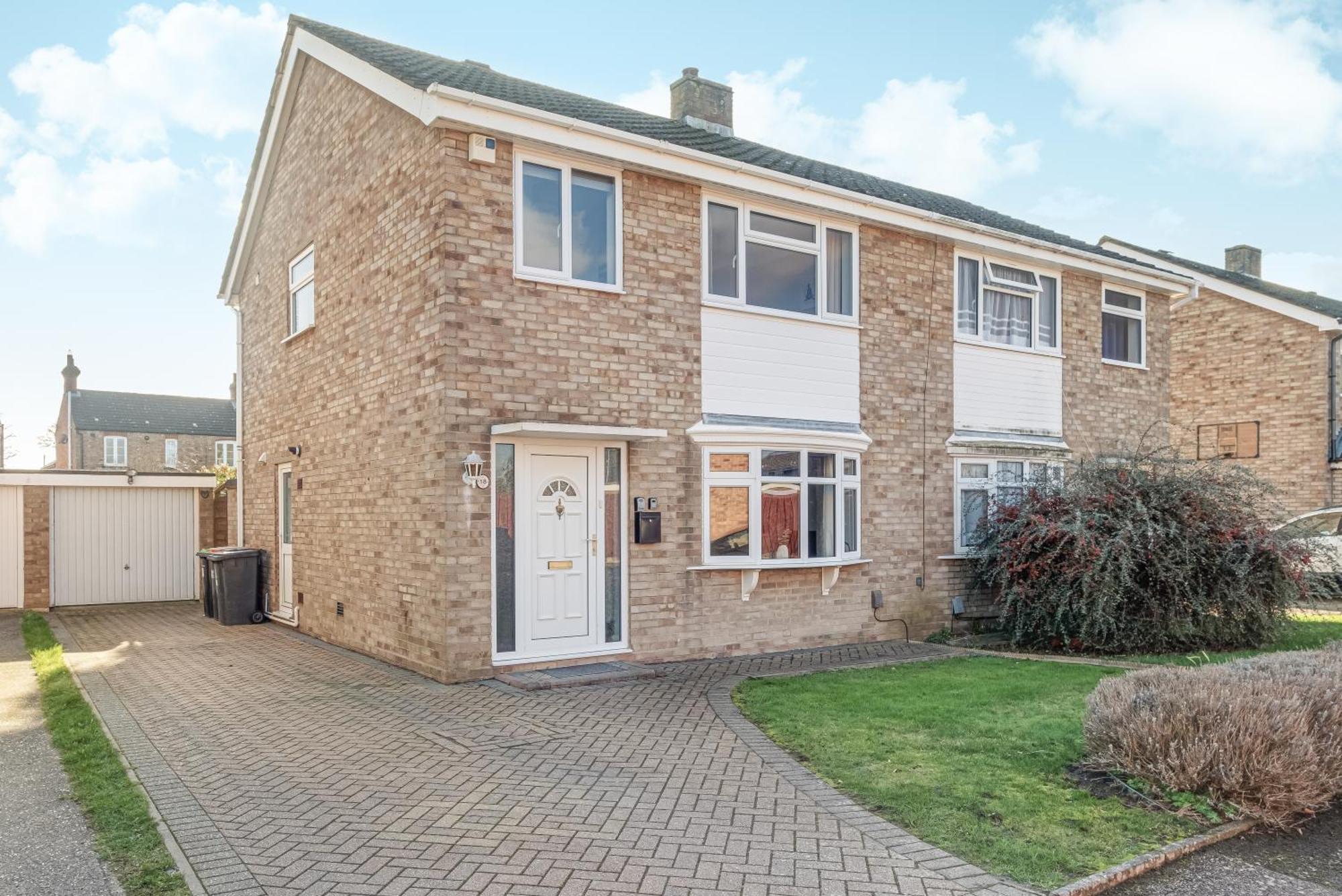 Comfy And Freshly Redecorated Home By Our Home Short Stays Close To Town Centre With Free Parking Bedford Luaran gambar